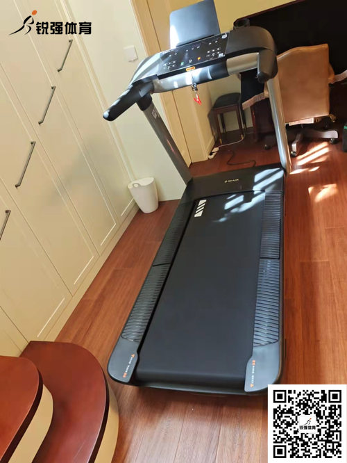 熊猫体育济南省体旗舰店客户-跑步机T6700-T3